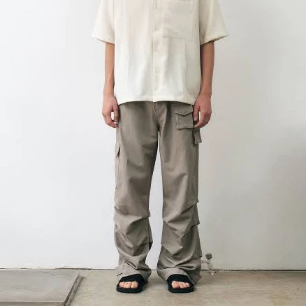 INSILENCE Multi-Pocket Pleated Pants