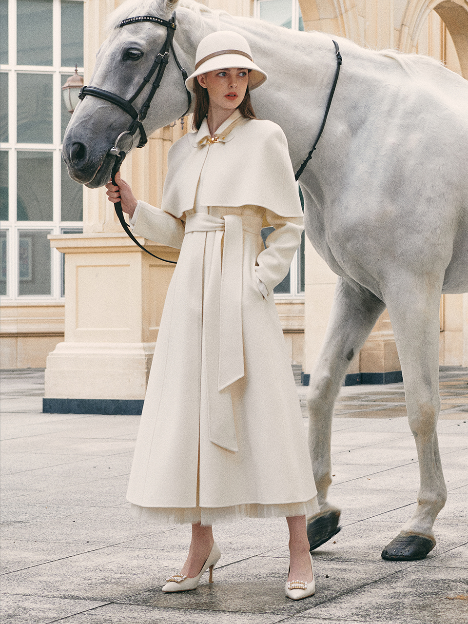 Exclusive Maylin Cape Coat (White)