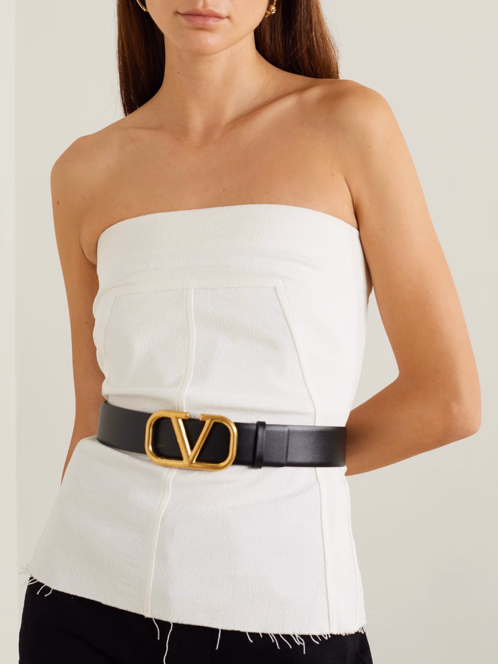 V Logo Leather Belt