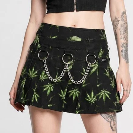 Grass Mary Chain Pleated Skirt