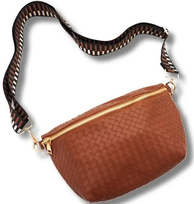 Modern and Chic Boutique Rory Oversized Belt Bag