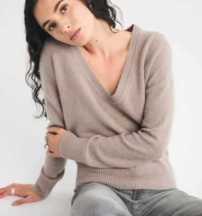 Abercrombie & Fitch Women's Merino Wool-Blend V-Neck Sweater