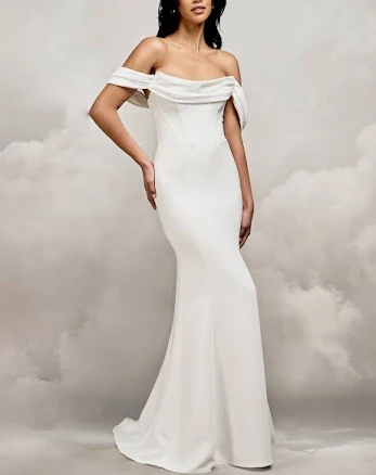 Catherine Deane Cassidy Scoop Neckline Corset Wedding Dress