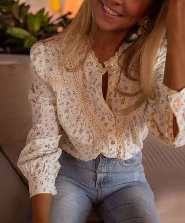 EASY CLOTHES Brida Floral Long Sleeve Shirt with Detachable Buttons