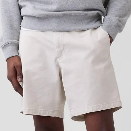 Gap Factory Men's 7" Essential Khaki Shorts