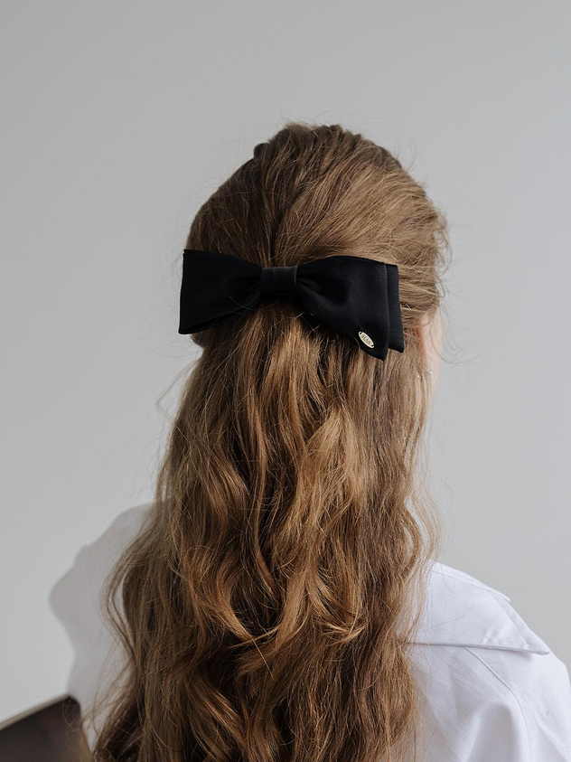 Black And Gold Mini Ribbon Pin