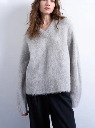 Topshop Fluffy V-Neck Wool & Alpaca Blend Sweater