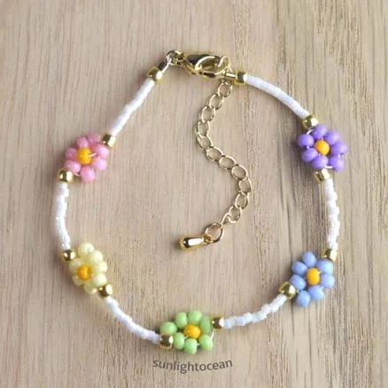 Dainty Rainbow Daisy Beaded Bracelet