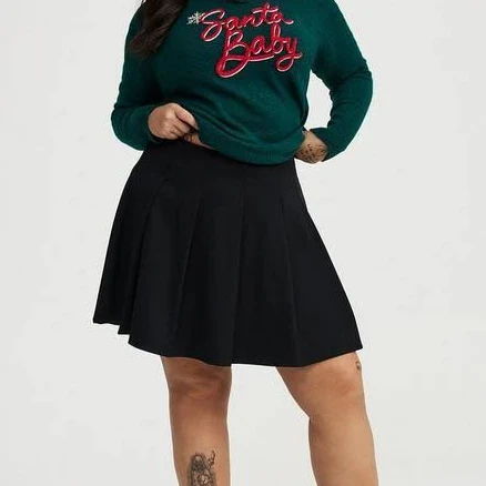Women's Torrid Pleated Mini Skirt in Black