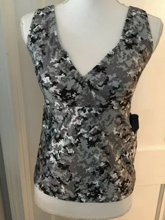 Womens Carry Tank Top With Built In Holster - Gray/black/white Camo -