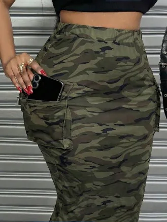 Women's A-Line Pleated Cargo Pocket Skirt