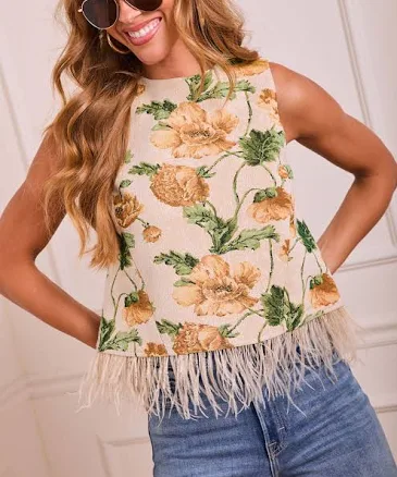 VICI Airy Wildflower Floral Feather Hem Top