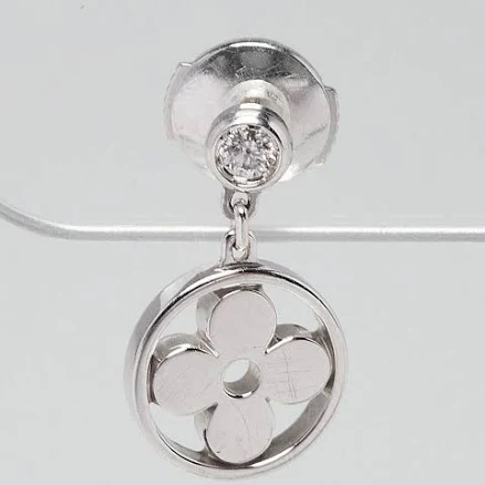 Louis Vuitton 18k White Gold and Diamond Idylle Blossom Single Ear Stud