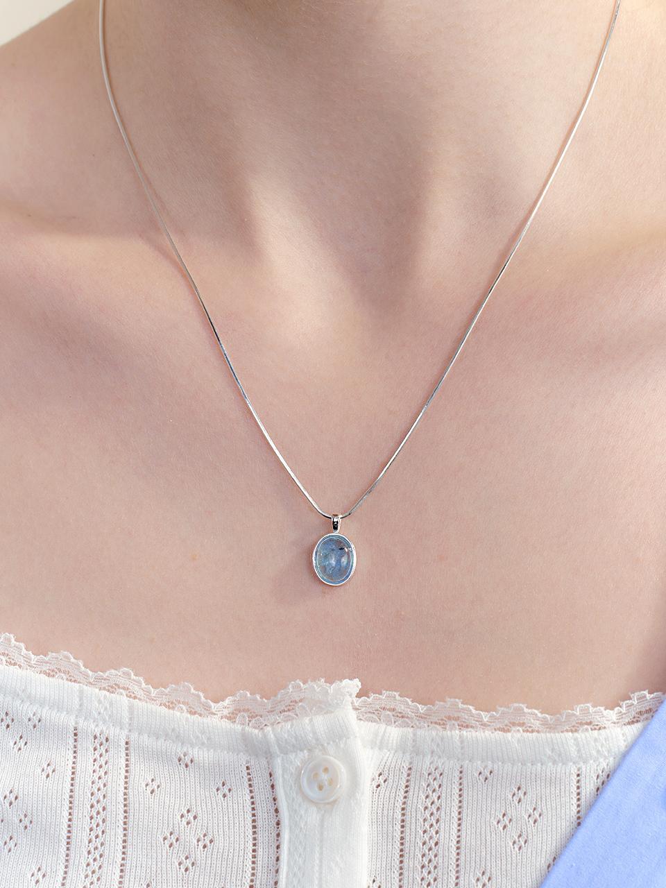 Aquamarine Cabochon Necklace