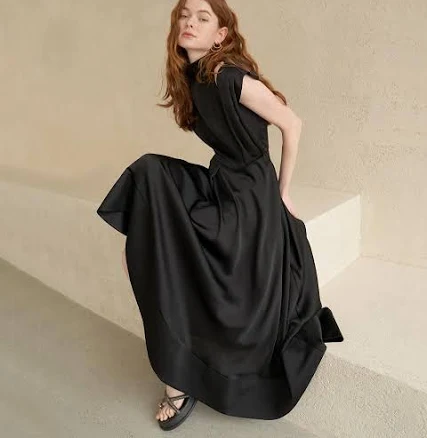 "CAHIERS sleeveless slit drape asymmetric long Concept