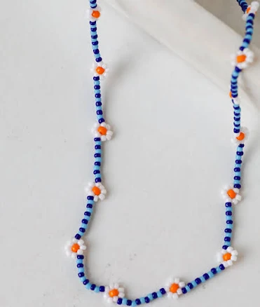DressUp Beaded Daisy Necklace