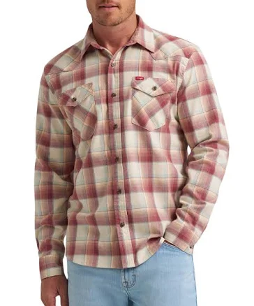Wrangler Men's Slim Fit Long Sleeve Plaid Shirt
