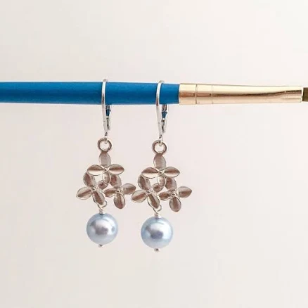 Flower & Pearl earrings Gold Filled
