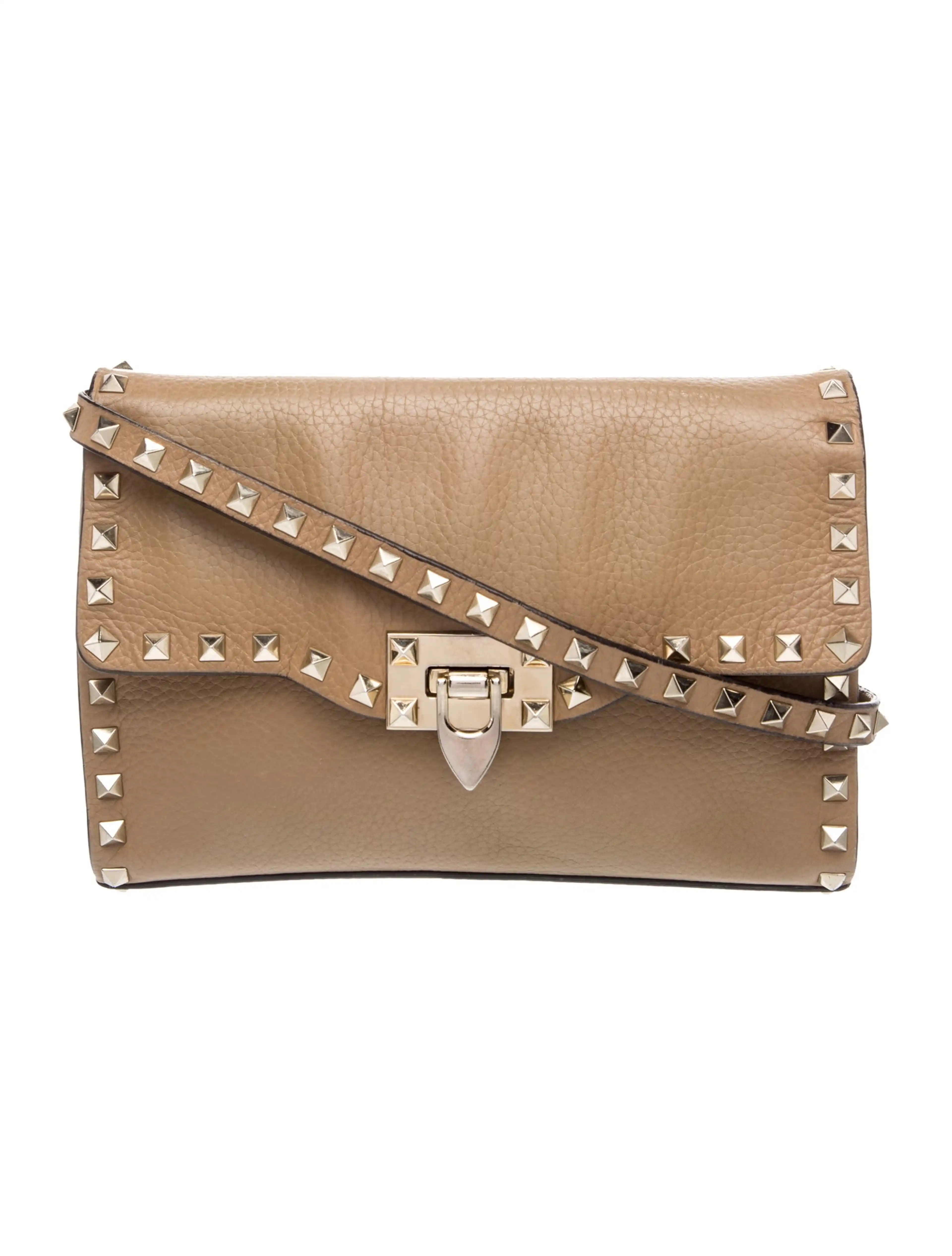 Rockstud Medium Leather Shoulder Bag