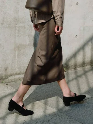 ROH SEOUL Rowie Velvet Mary Jane Pumps