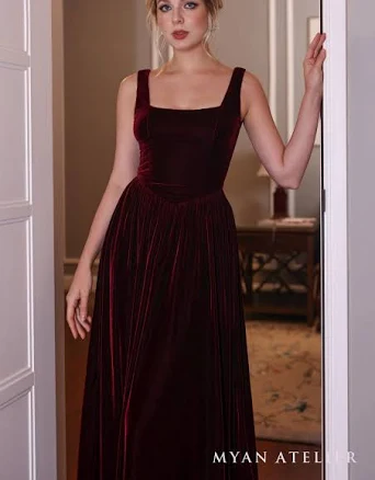 Elegant Formal Velvet Square Neck Evening Dress