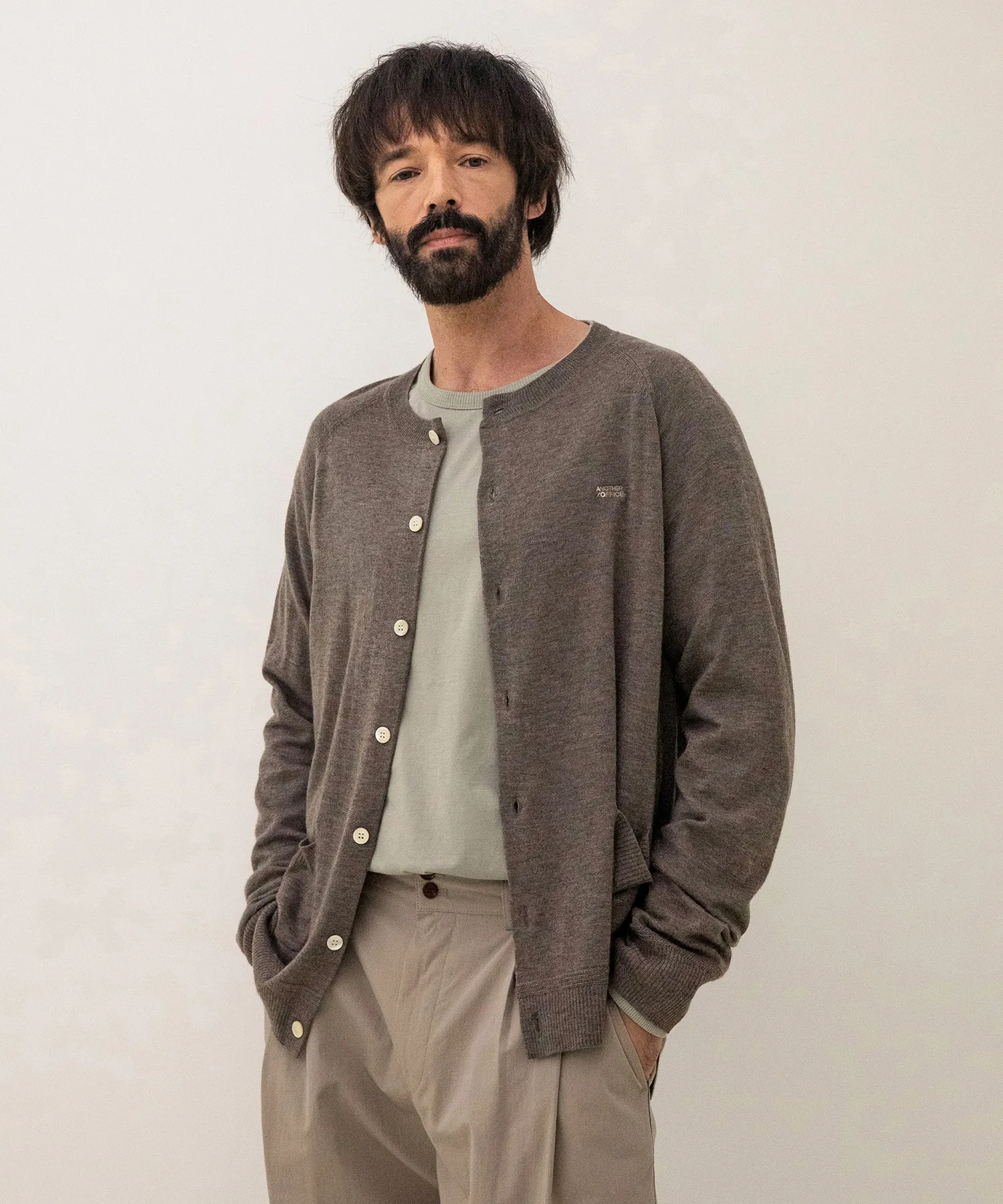 Ordinary Roundneck Cardigan (Earth)