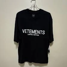 VETEMENTS Limited Edition Logo Black cotton Men's T-Shirt Size S