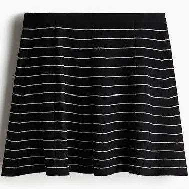 H&M Ladies Flared Fine-Knit Skirt
