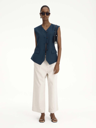 Buttoned Vest