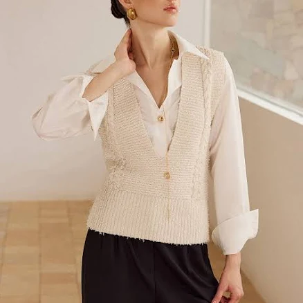 Cable Knit V-Neck Vest