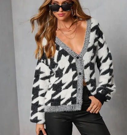 VICI Quiet Form Knit Houndstooth Cardigan