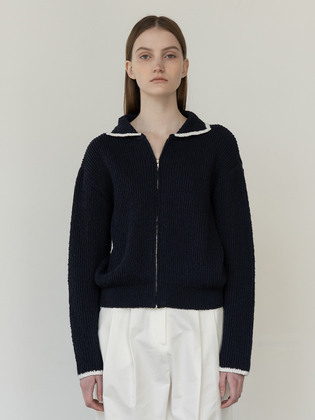 Point Collar Knit