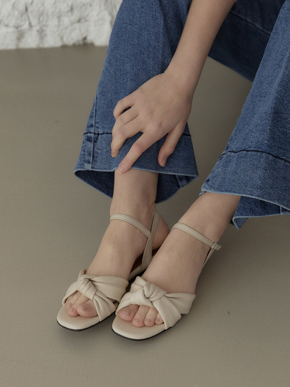 [Exclusive] Fly Sandal (4 Colors)