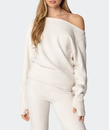 Edikted Women's Plush Oversized Asymmetric Sweater