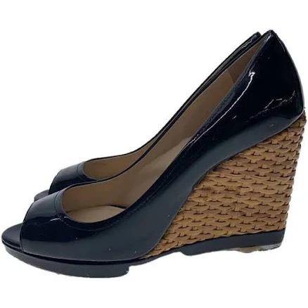 Prada Shoes Size 37 / Us 7 Black Enamel Sandals Pumps