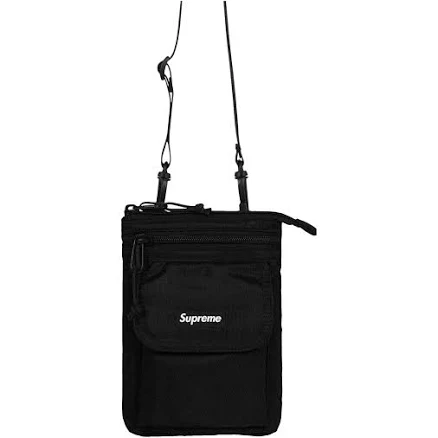 Supreme Women's Logo-Patch Shoulder Bag