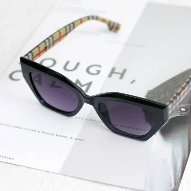 Retro Cat-Eye Checkered Sunglasses