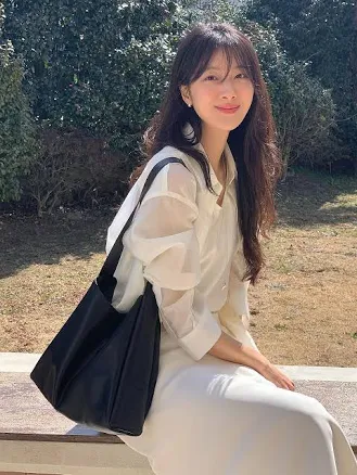 ROH SEOUL [ROH SEOUL X MINHA][Exclusive] Medium Trove Bag_3colors by W Concept