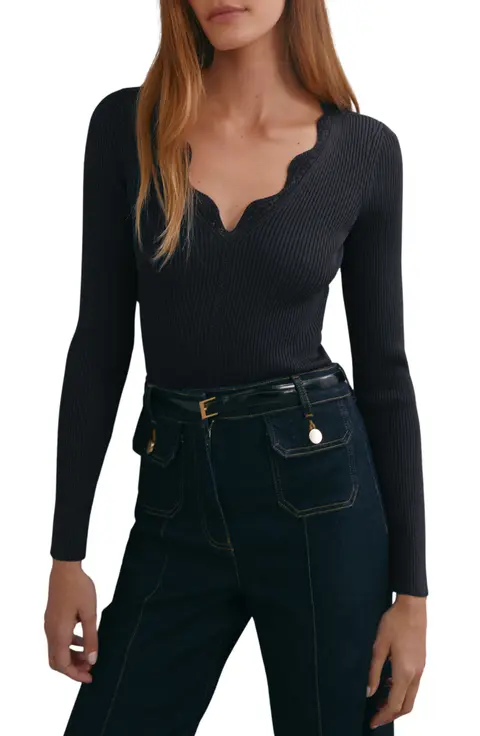 V-Neck Sleeveless Top - Black