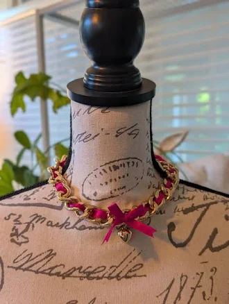 Betsey Johnson xoxo heart charm and ribbon choker necklace