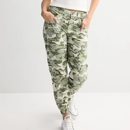 Juniors' SO Mid Rise Utility Jogger Pants, Girl's, Size: Medium, Green Classic Camo