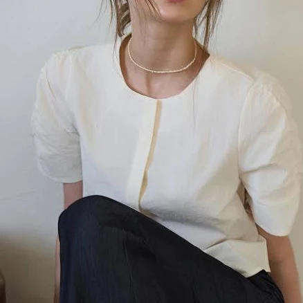 Ouie Shirring Half Balloon Sleeve Wrinkle Blouse