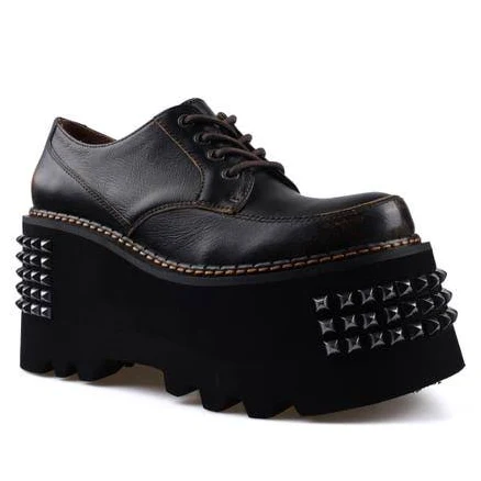 ZIGI Women's Celestina Stud Platform Derby