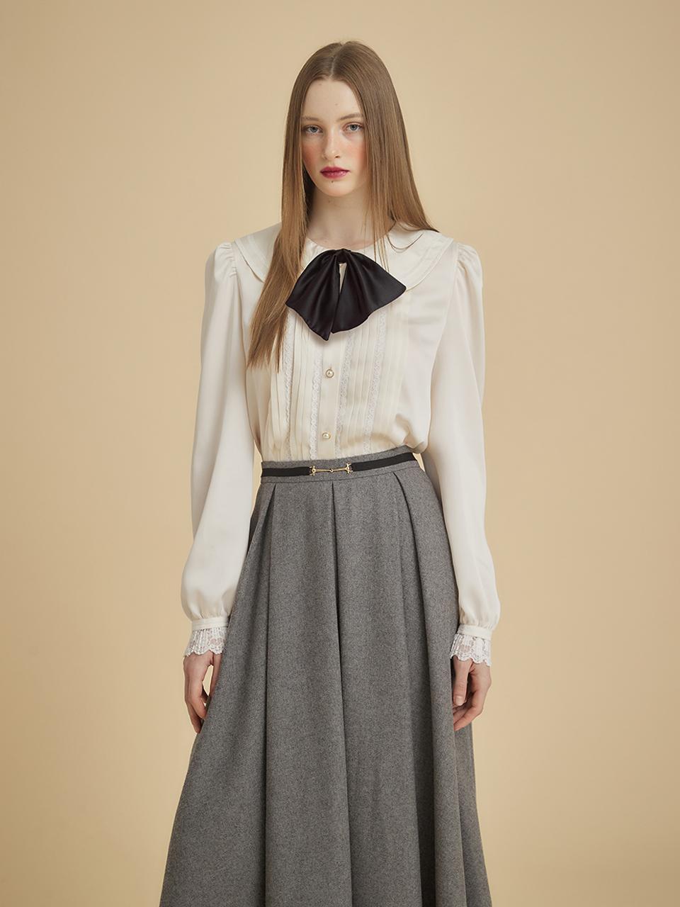 Round Collar Pintuck Blouse
