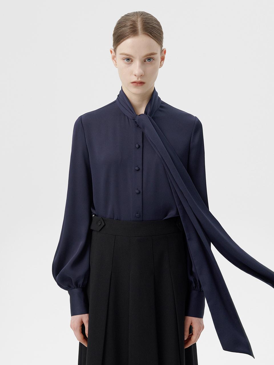 BIG SCARF BUTTON DOWN BLOUSE [DARK NAVY]