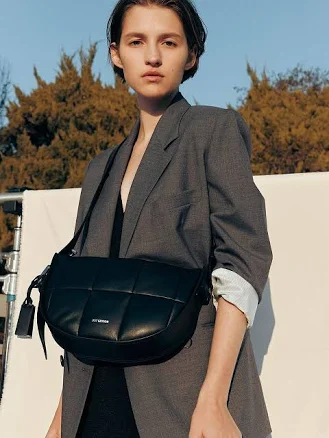 JOY GRYSON Sierra Fluffy Shoulder Bag