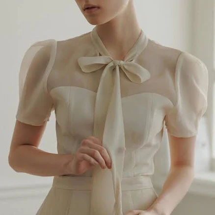 BAU by Bride And You LILLE Ribbon Tie Short Sleeve Blouse