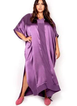 The Muse Italian Silk Caftan with V neckline lavender