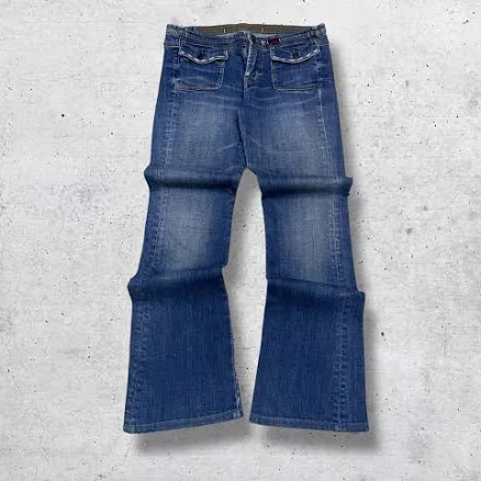 Marithé + François Girbaud Wide Leg Flare JeansMarithé + François Girbaud Wide Leg Flare Jeans
