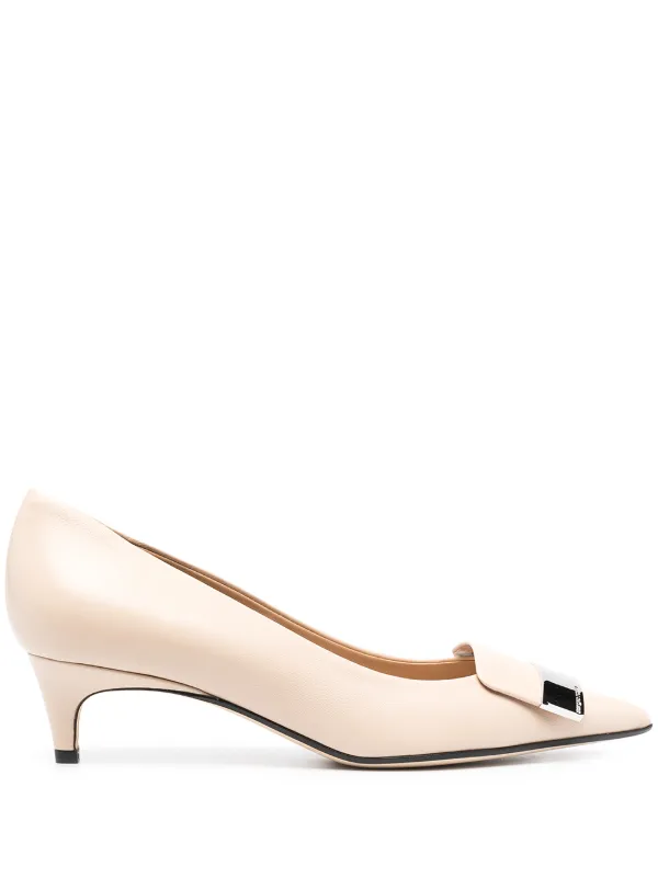 Plaque-embellished Pumps